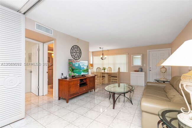Building Photo - 3131 S Ocean Dr