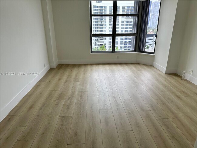 Building Photo - 3530 Mystic Pointe Dr