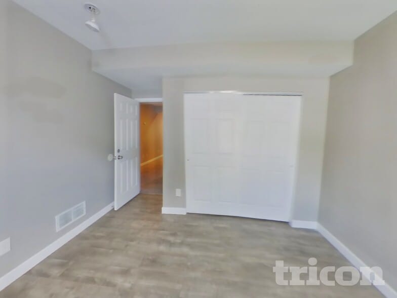 Building Photo - 733 Merrifields Dr