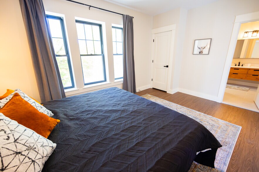 Building Photo - 58 South St