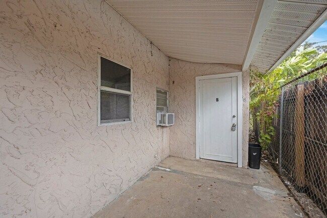 Building Photo - 4540 41st Ave N