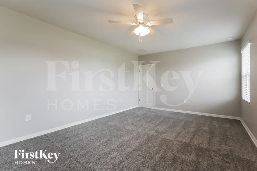 Building Photo - 27993 Arrowhead Cir