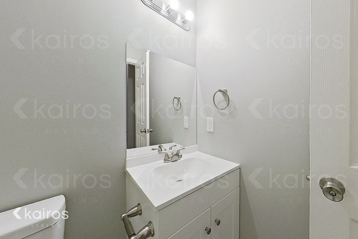 Building Photo - 200 Deer Pkwy