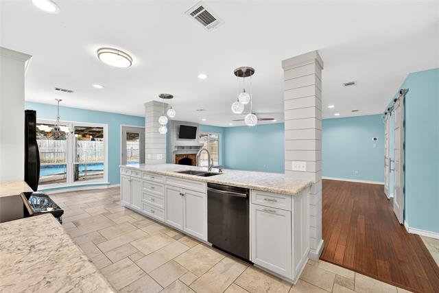 Building Photo - 2032 Briar Trail