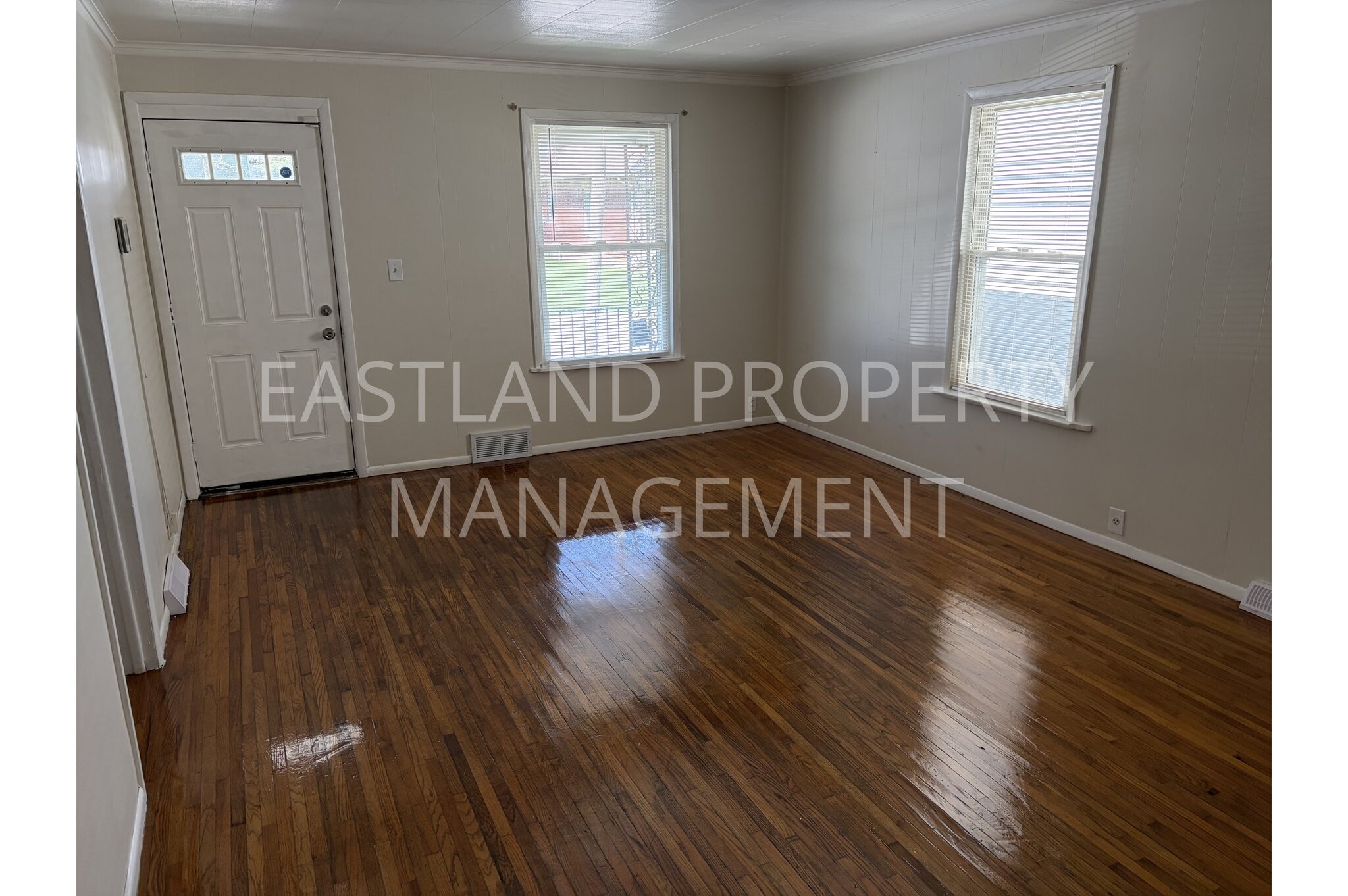 Building Photo - 1964 Burr St