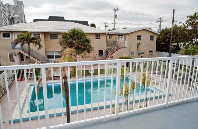 Building Photo - 4105 N Ocean Dr