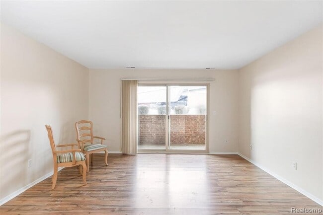 Building Photo - 2620 Greenstone Blvd