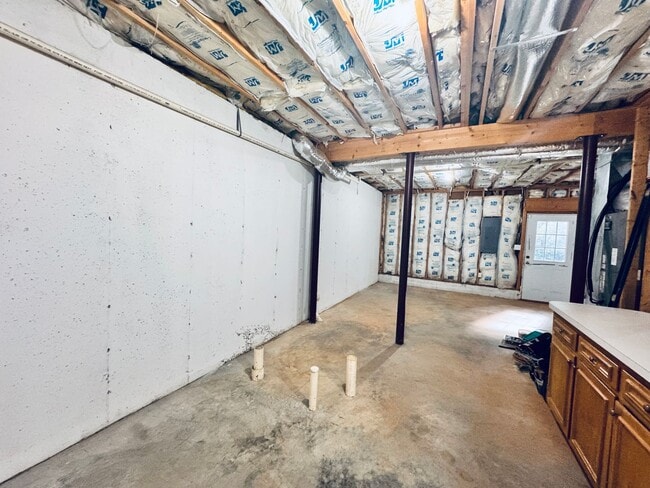 Building Photo - 107 Willard Way