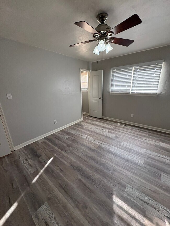 Building Photo - Beautiful updated home with new flooring and fresh paint