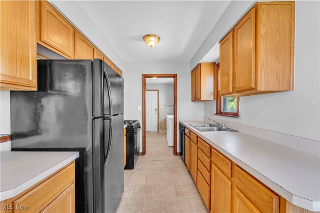 Building Photo - 5607 Allanwood Dr