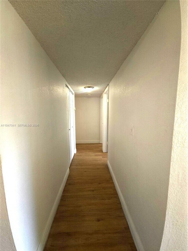 Building Photo - 7423 SW 152nd Ave