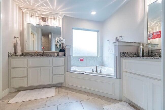 Building Photo - Stunning new home + 4 bedrooms + 3 bathroo...