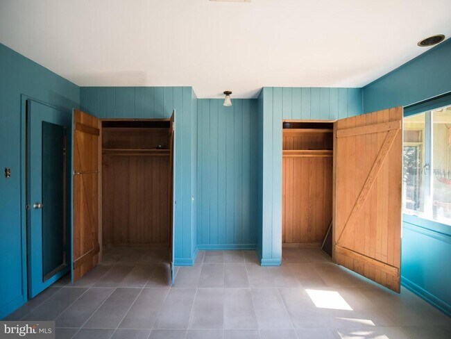 Building Photo - 4313 Woodlark Dr