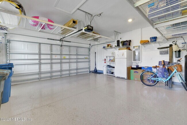Building Photo - 175 Marquesa Cir
