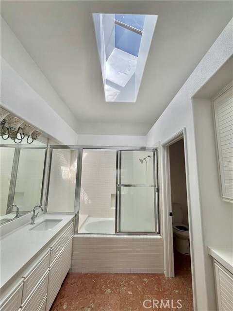 Building Photo - 217 Encantado Cyn