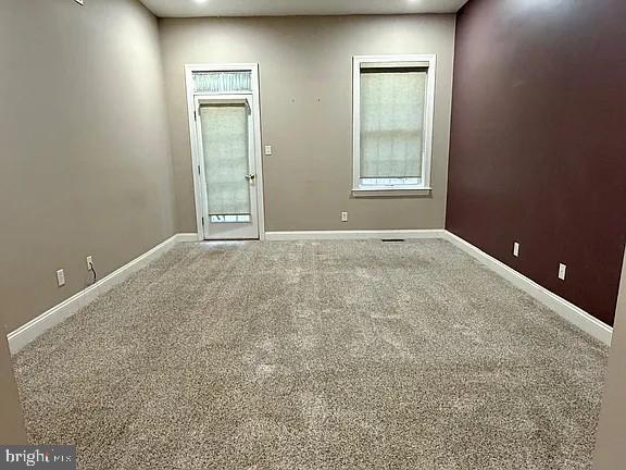Building Photo - 122 Whiteland Hills Cir