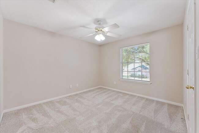 Building Photo - 23806 Spring Way Dr