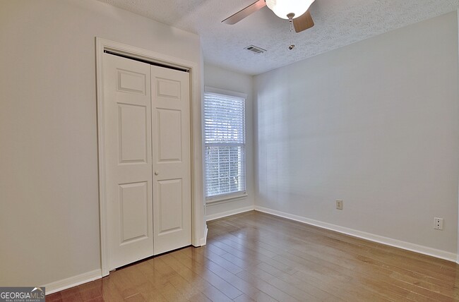 Building Photo - 315 Wood Ridge