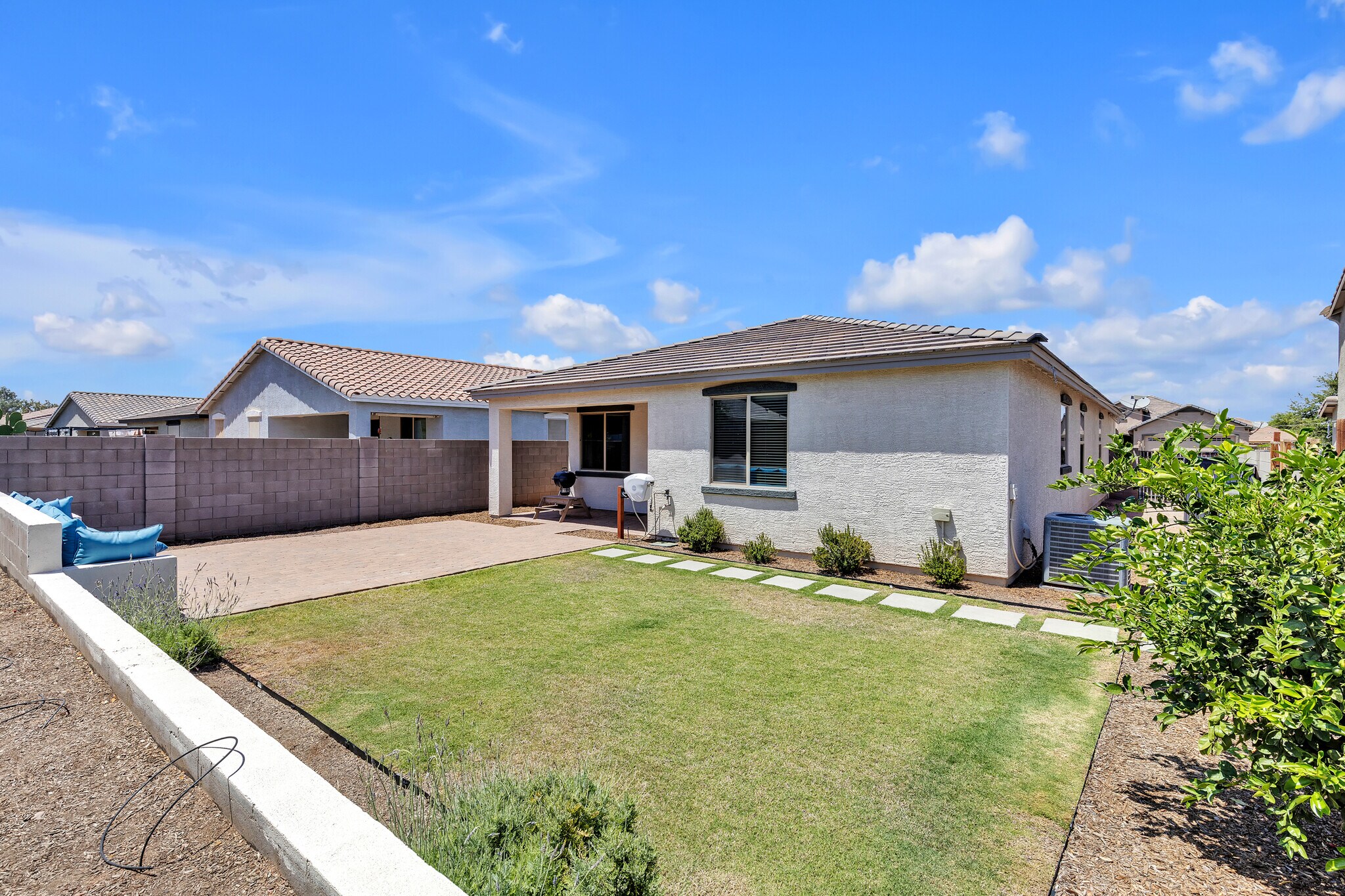 Building Photo - 1691 W Desert Spring Way