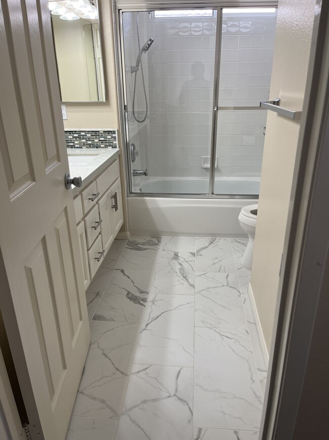 Building Photo - 824 Wild Lilac Cir