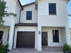 Building Photo - 212 SW 159th Ter