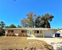 Building Photo - 5520 Hobson St NE