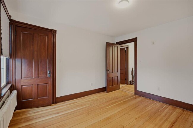Building Photo - 82 Van Zandt Ave