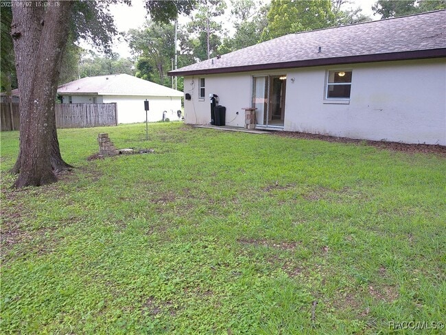 Building Photo - 6015 E Carmel Ln