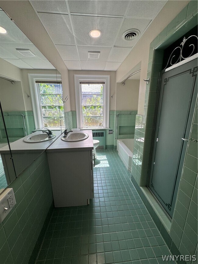 Building Photo - 77 Humboldt Pkwy