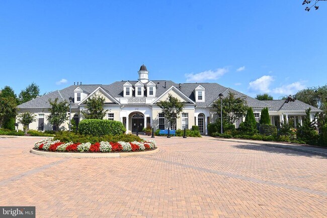 Building Photo - 3082 American Eagle Blvd