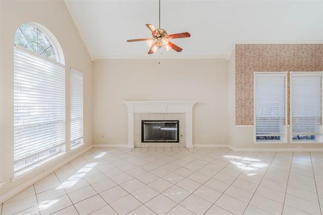 Building Photo - 313 Meadowood Ln