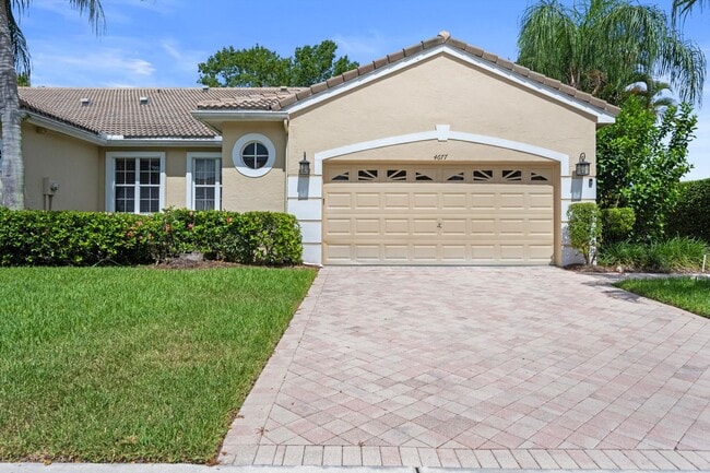 Building Photo - 4677 Carlton Golf Dr