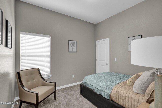 Building Photo - 15340 Resolve Dr