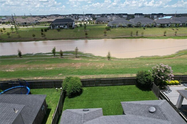 Building Photo - 2334 Falcon Brook Dr