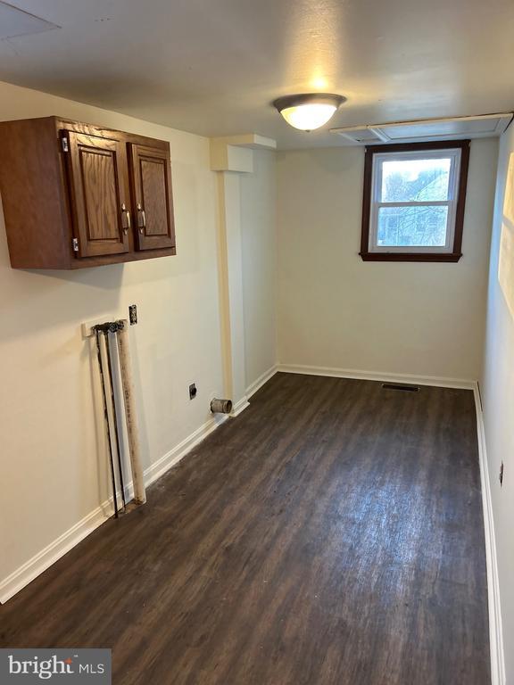 Building Photo - 1322 Red Hill Rd