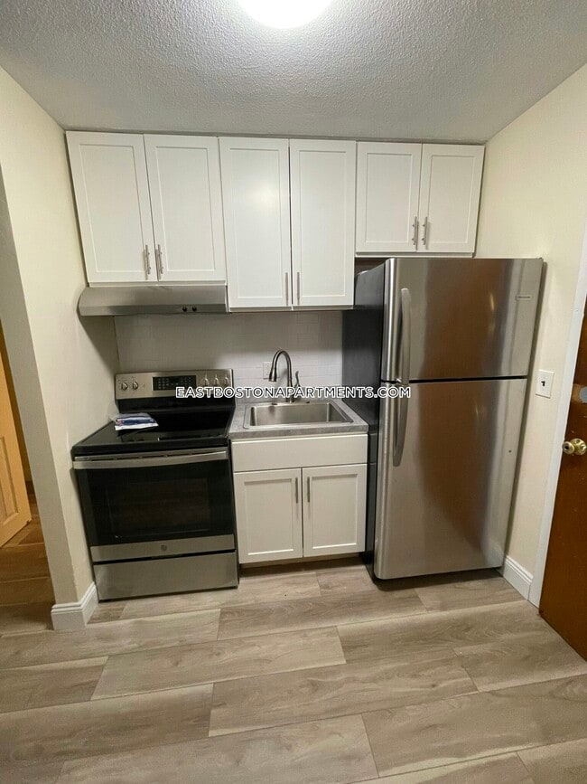 Primary Photo - 720 Bennington St.