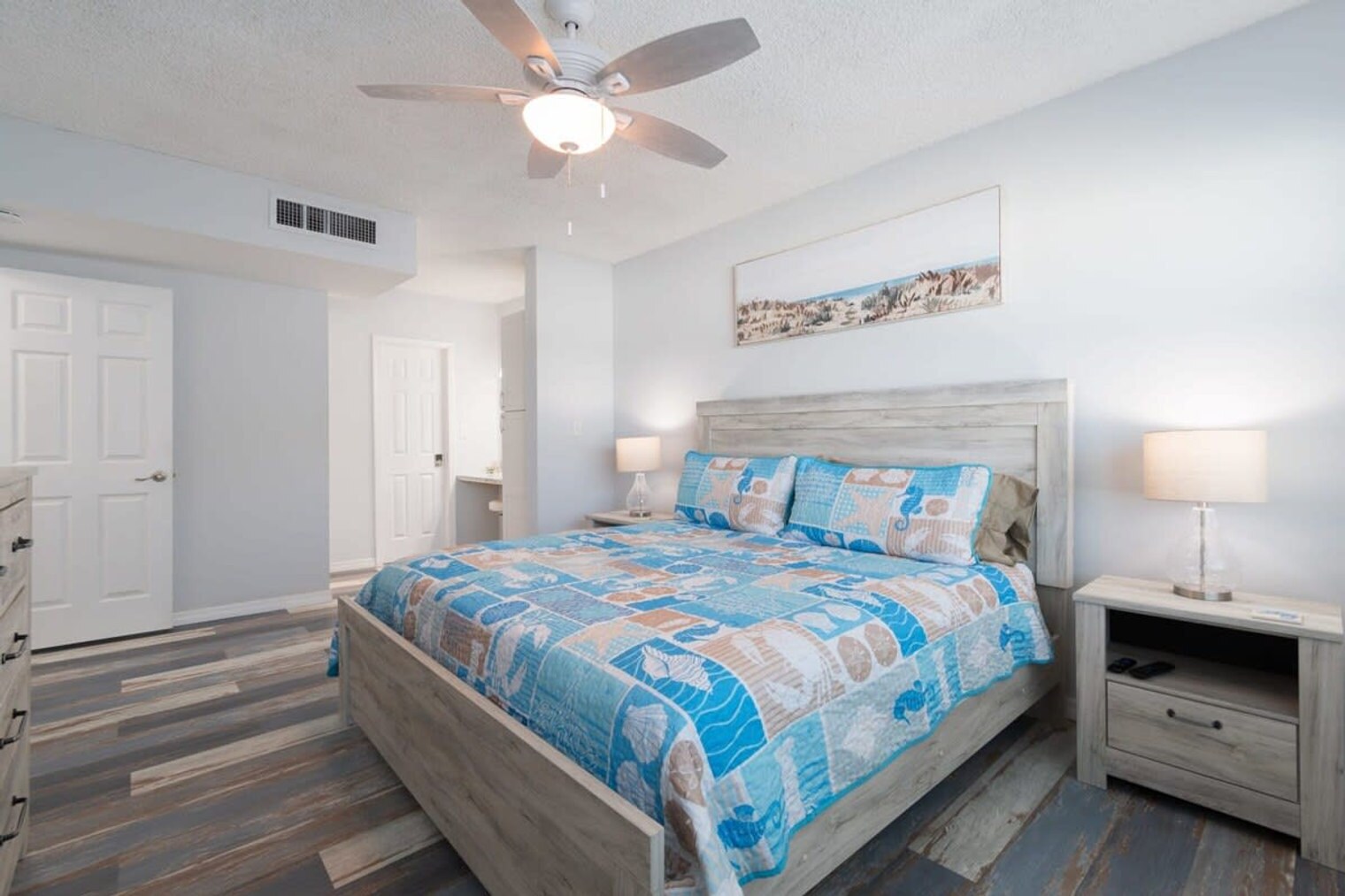 Building Photo - 205 Jimmy Buffett Mem Hwy