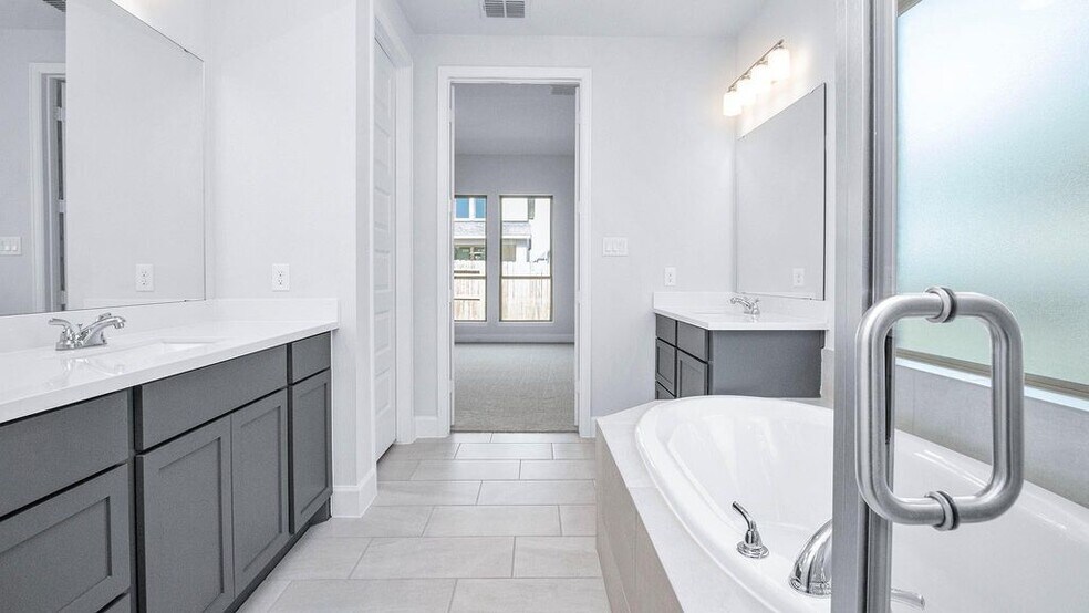 Building Photo - 42624 Mystery Ln