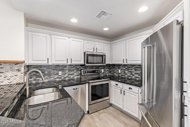 Building Photo - 7887 N 16th St