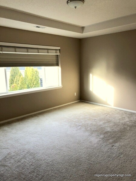 Building Photo - 4625 NW Sidewinder Pl