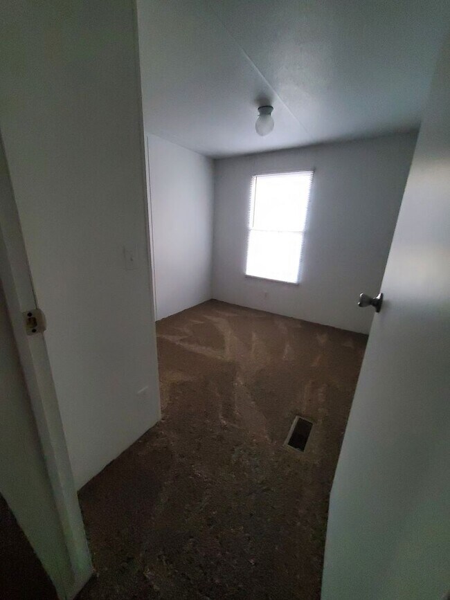 Building Photo - 1009 Jacks Dr