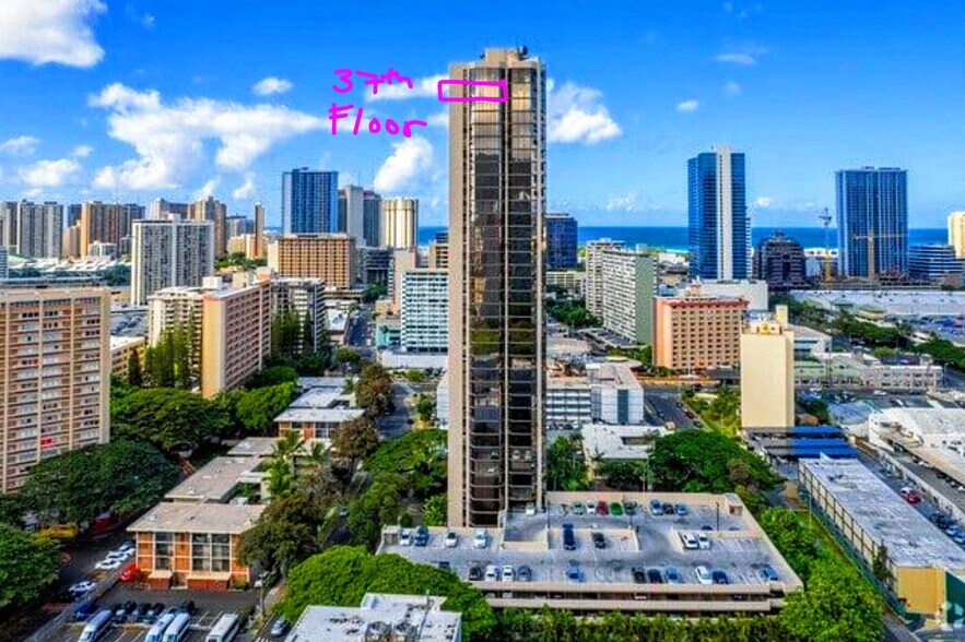 Building Photo - 930 Kaheka St