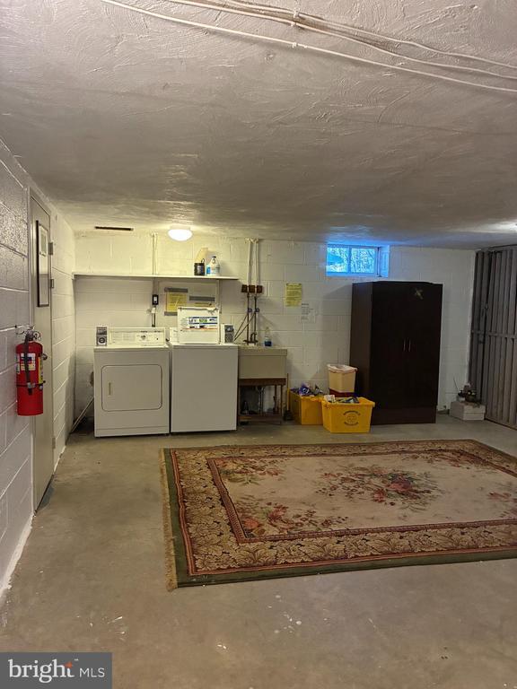 Building Photo - 512 Stidman Dr