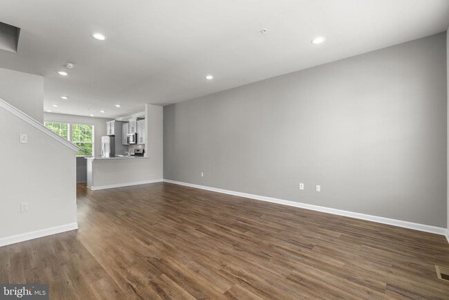 Building Photo - 7980 Patterson Wy