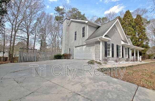 Building Photo - 404 Topaz Trail