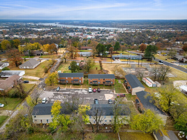 Building Photo - Hillside Townhomes