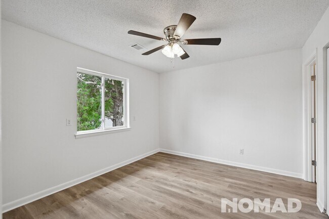 Building Photo - Charming 2BR Condo in Rock Hill