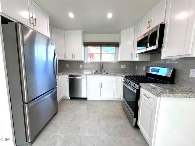 Building Photo - 216 N Cordova St