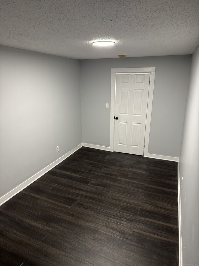 Building Photo - 52 Platt St