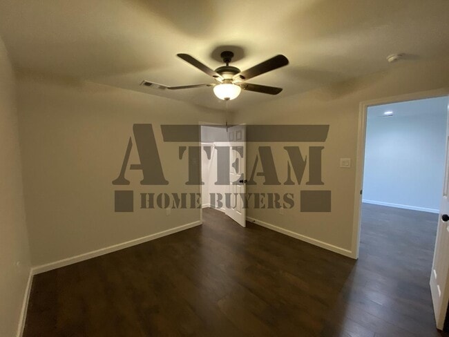 Building Photo - 4 Bedroom 2 Bathroom home for rent!